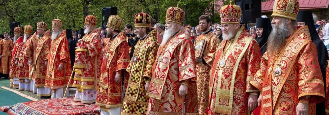 В праздник Собора новомучеников, в Бутове пострадавших, Патриарший наместник Московской митрополии возглавил Литургию на Бутовском полигоне