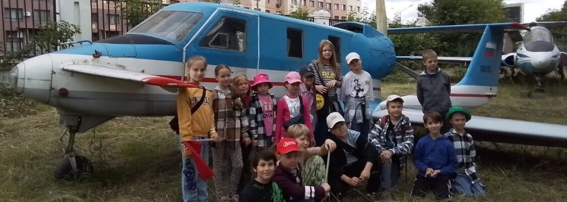 Дети из лагеря Центра эстетического воспитания  на  Пантелеимоновском приходе города Жуковского