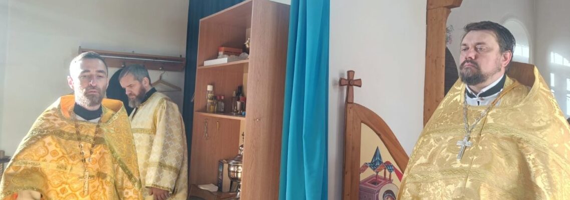 Божественная литургия в праздник Иверской иконы Божией Матери в Покровском храме  с. Еганово