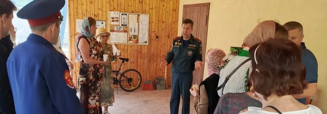 Лекция по основам пожарной безопасности  на приходе Михаило-Архангельского храма города Жуковского